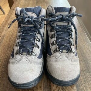 Hi-Tec Hiking Boots - size 9